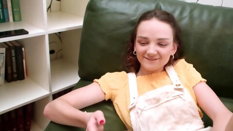 Young Courtesans - Selfies Can Make You Suck Balls