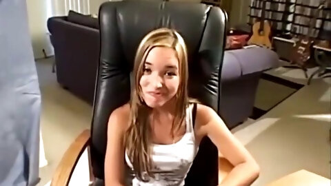 Tight Teen Amateur Gets Fucked