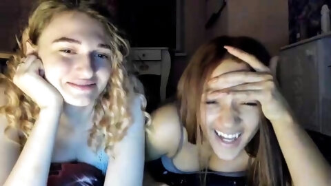 Webcams teen lesbian