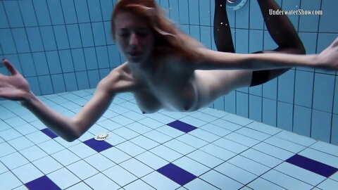 Watch sexiest girls swim naked in the pool