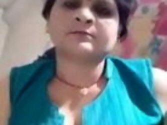 Tango Aunty Sheela Blue Shalwar Opens Her Button