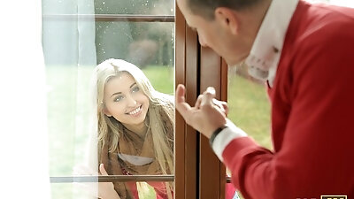 OLD4K. Beautiful gal rewards caring old stranger
