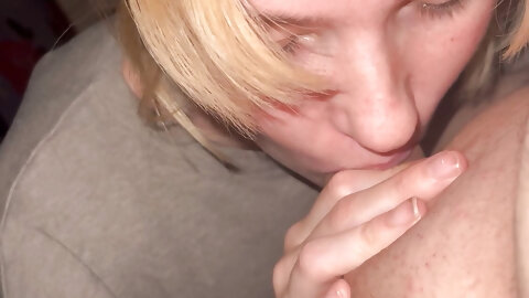 Girlfriend deepthroat blowjob