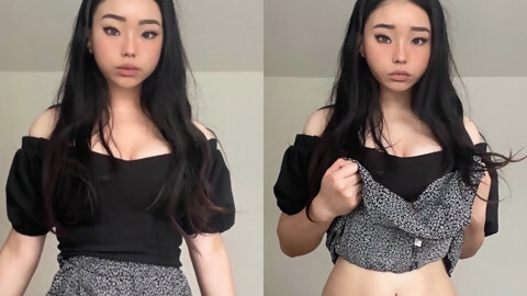 No panties under my skirt, am I a bad girl for doing that?🥺