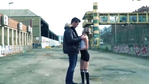 MamacitaZ -I've met The Dirtiest Teen and Fucked Her Near The Train Station|2::Teens,4::Blowjob,11::Public,38::HD,60::Rough